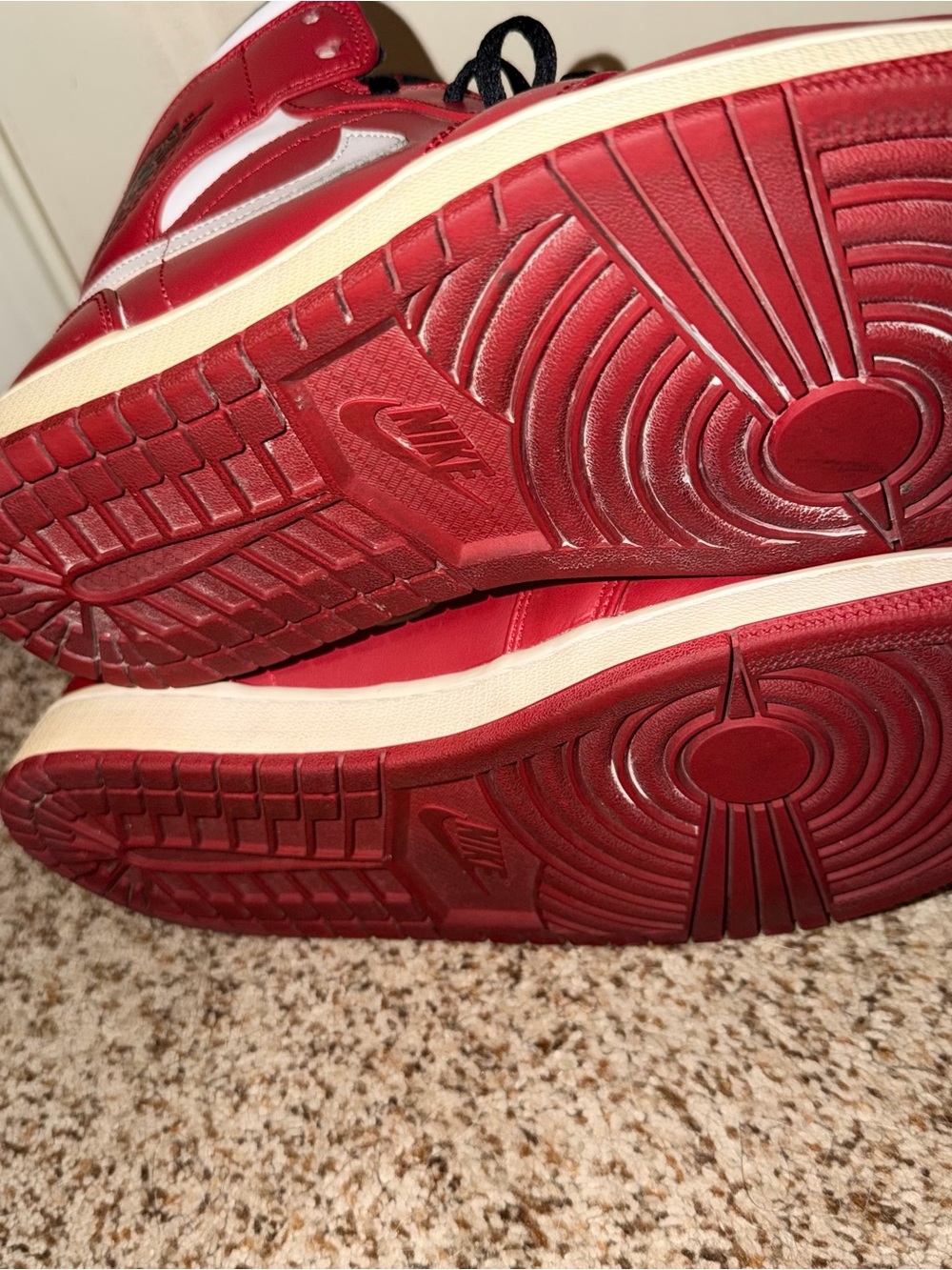 Air Jordan RED & White MIDS 10M - Picture 3 of 7